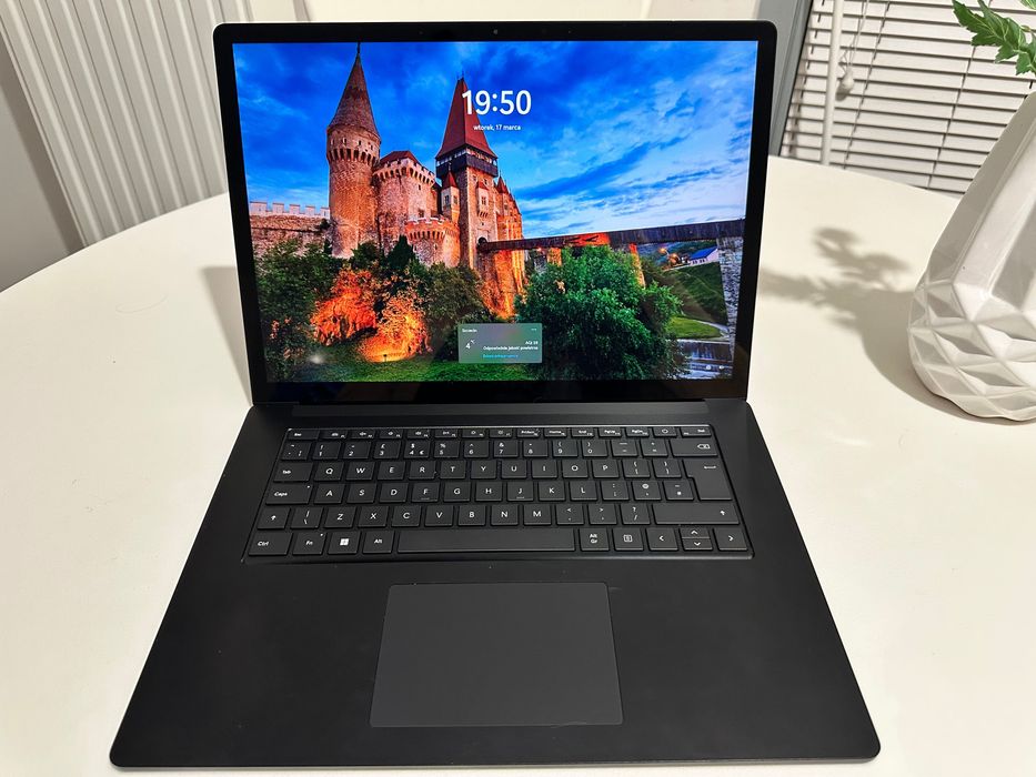 Microsoft Surface Laptop 5 15" | i7 | 32GB RAM | 1TB SSD |
