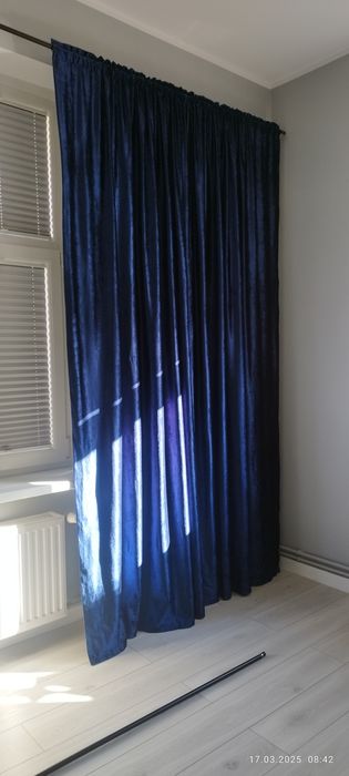Granatowe grube zasłony śliczne