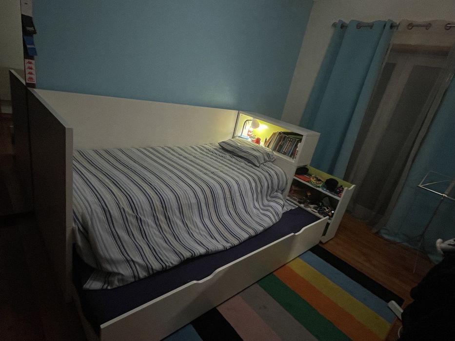 Cama de solteiro com cama extra