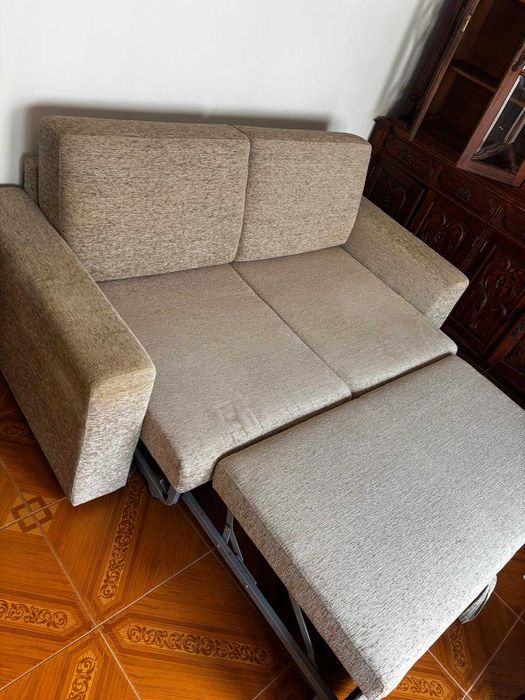 Conjunto de 2 sofás (1 sofá-cama)