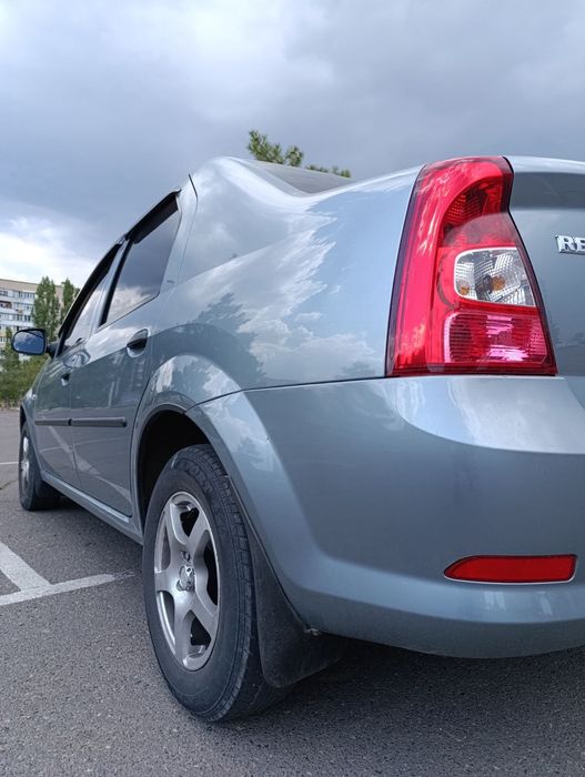Продам Renault Logan 1.6 відмінний стан