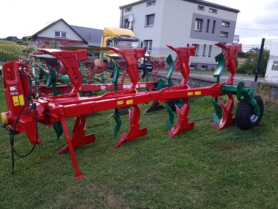 Pług obrotowy hydraulicznie
