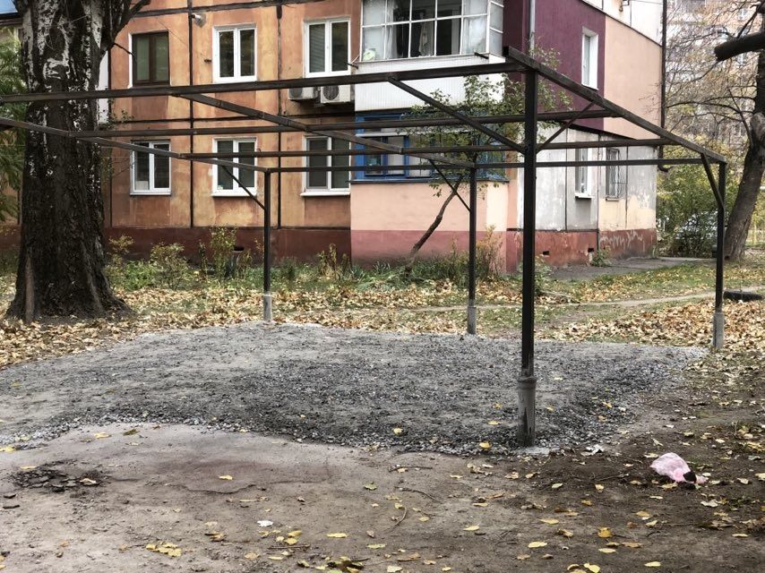 Навесы под авто , козырьки,ворота