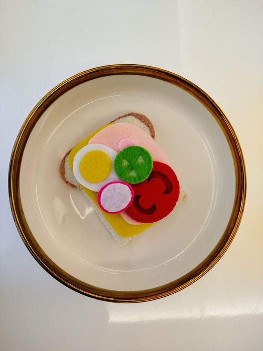 Kanapka z filcu do zabawy