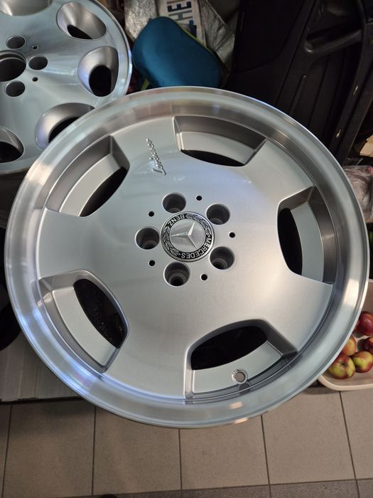 Sprzedam piękne felgi Lorisner RS90 Felgi po profesjonalnej renowacji.