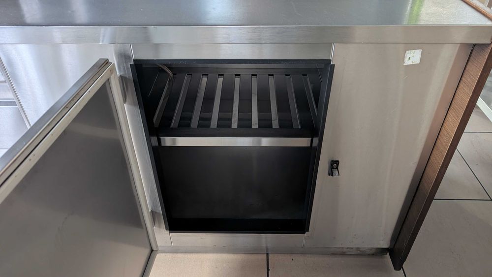 Balcão Refrigerado em Inox e com interior de Inox