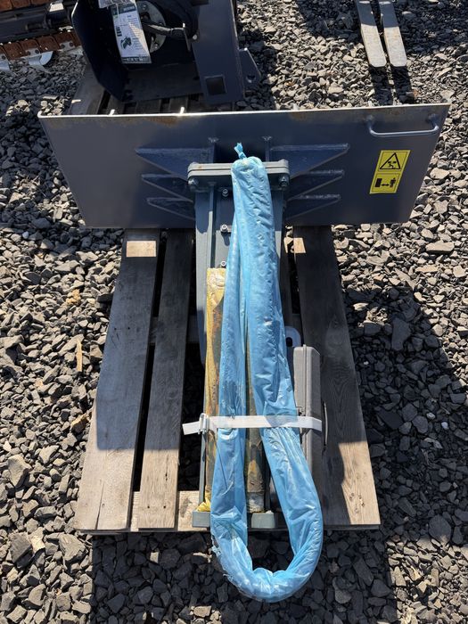 Нові гідромолоти для Bobcat. Ціна з ПДВ.