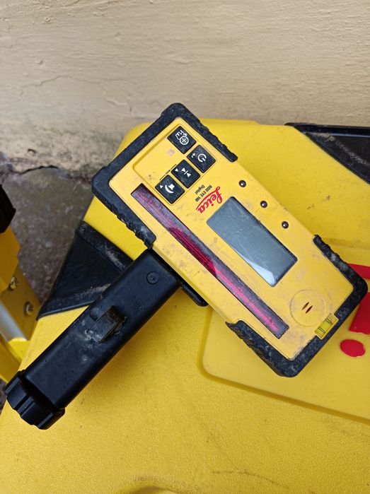 Niwelator laserowy Leica rugby 610 zestaw