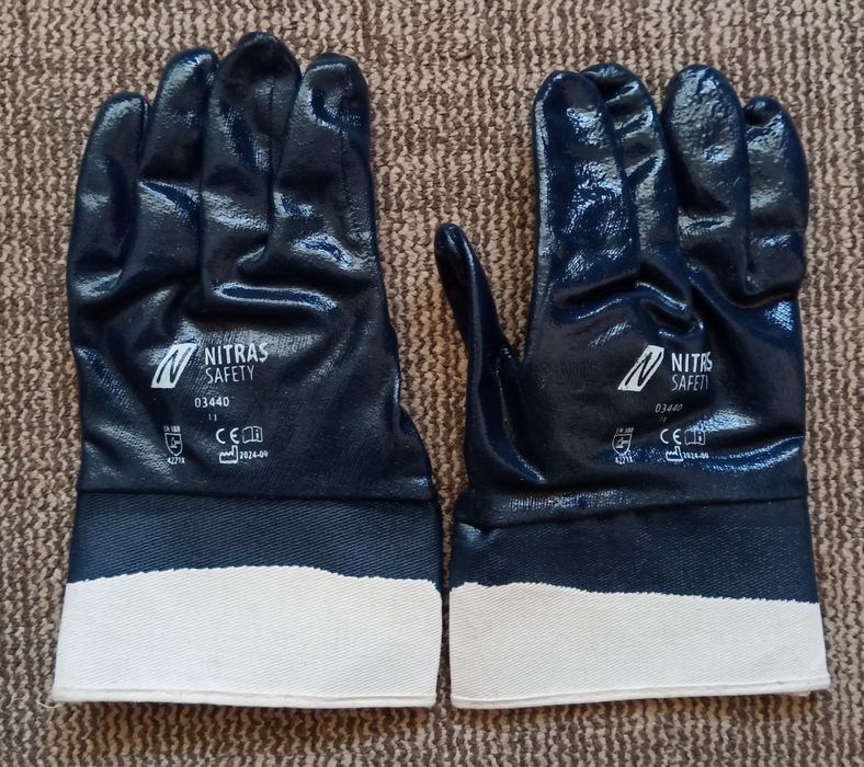 Перчатки рабочие.