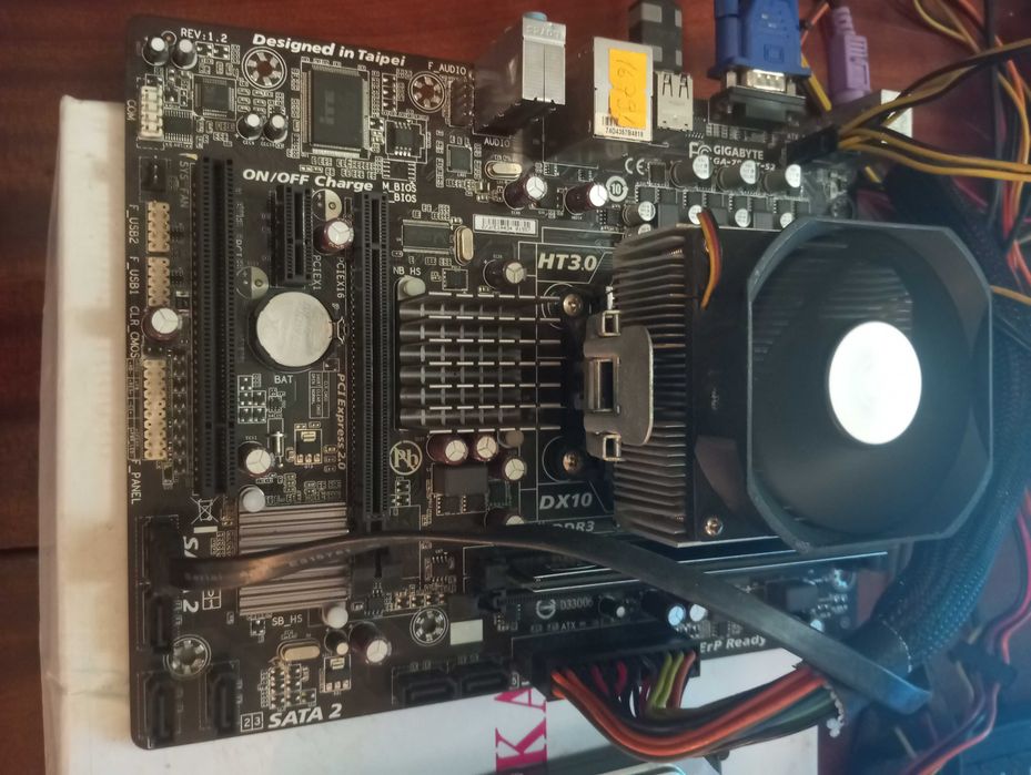 Материнская плата GA-78LMT-S2