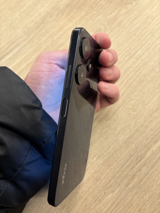 Infinix hot 30i смартфон