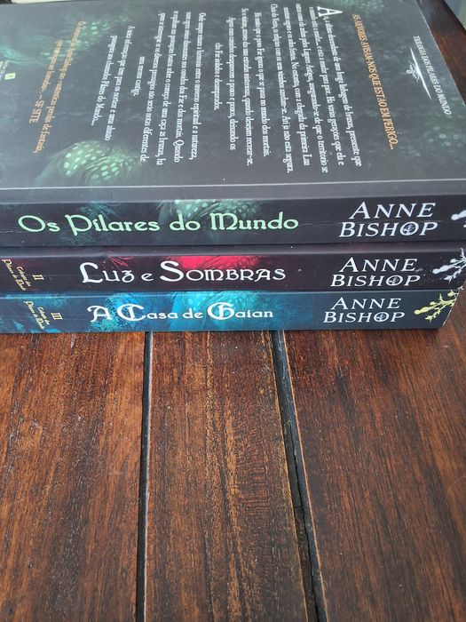 Livros do mundo de fantasia, vários autores