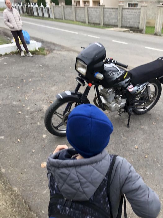 Продам вайпер 125 з доками по електреці нічого не працює мотор працює