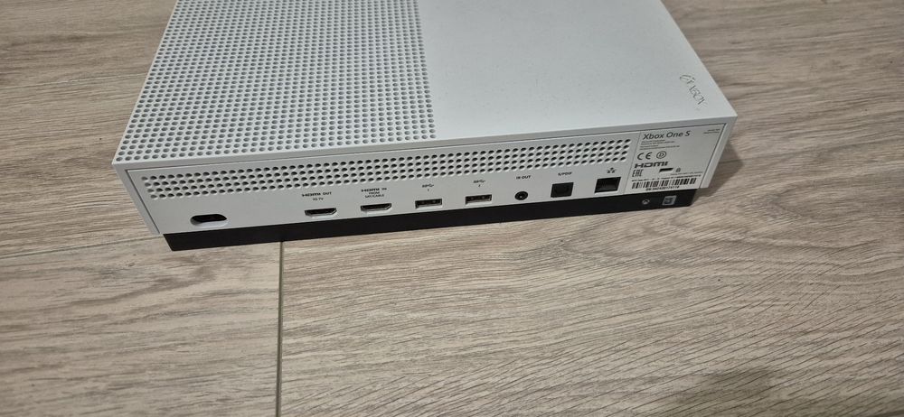 Konsola Xbox One S 365GB