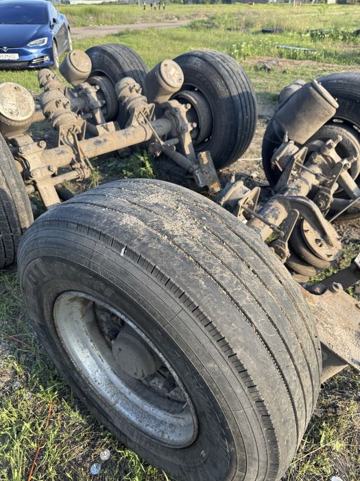 Вісь SMB, шини вантжні 365/85/r22.5, розборка полупричип.
