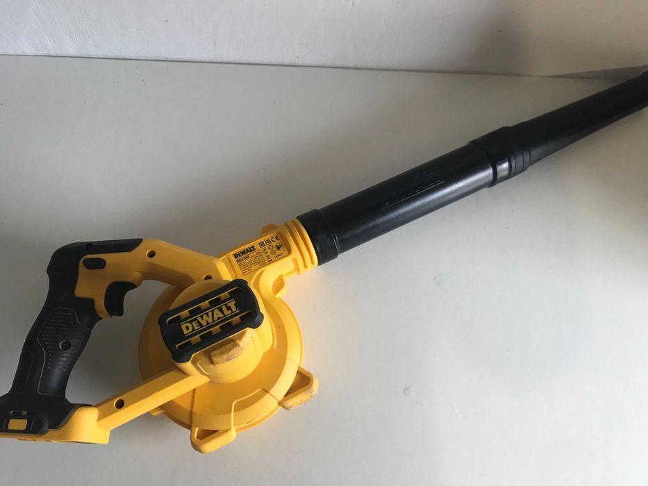 Повітродувка акумуляторна DeWALT DCV100 з Англії