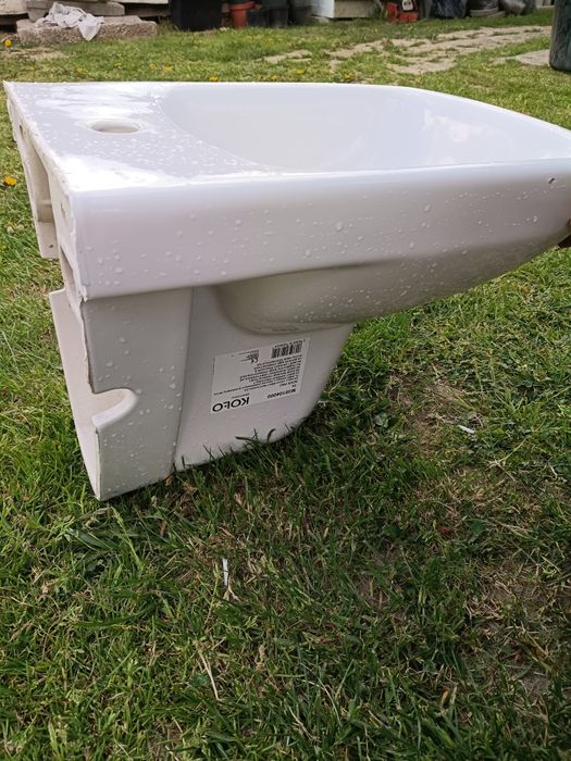 Sprzedam bidet podwieszany