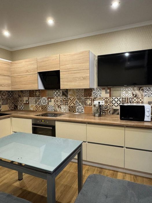 Срочно! Идеальная 1но  квартира  Сахарова  закрытая территория  50000