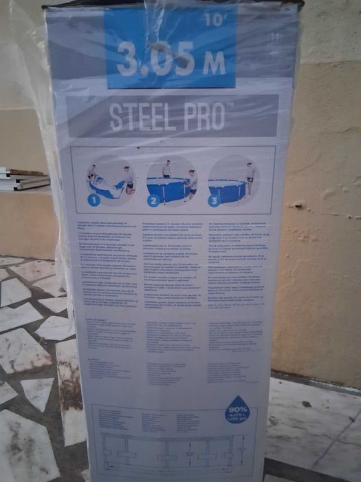 piscina  em bom estado so serviu uma vez