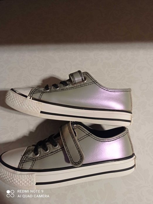 Buty sportowe dla dziewczynki rozm.29