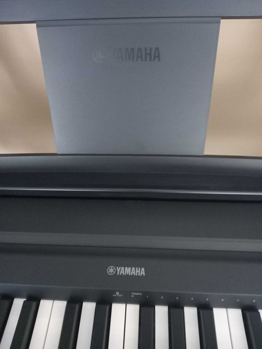 Piano Yamaha P 45 - 88 teclas com GHS (c/ suporte, banco e pedal)
