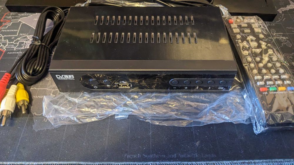 Тюнер ресивер T2 с hdmi та USB