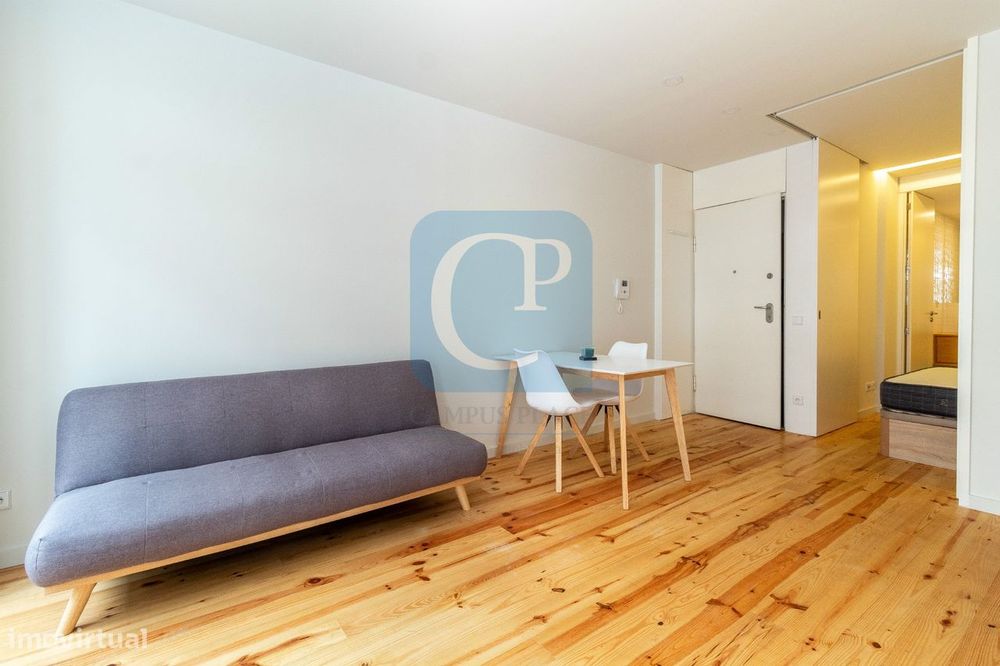 Apartamento T1 mobilado na Rua da Alegria, próximo do Marquês — Bonfim, Porto