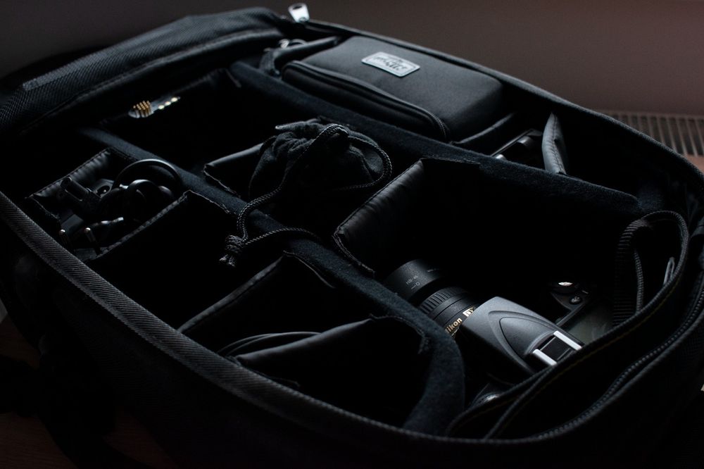 Nikon D90, bogate wyposażenie, stan jak nowy