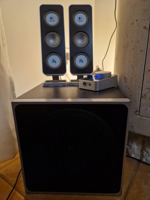 Colunas e subwoofer Logitech