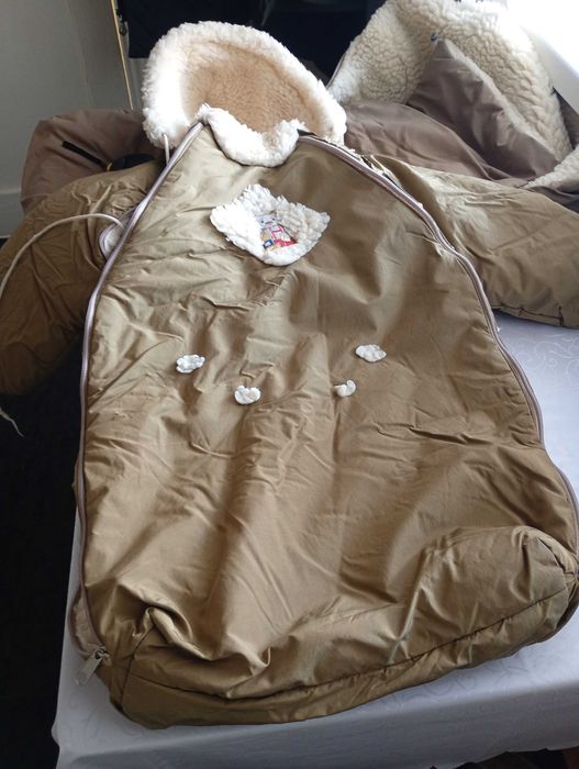 детский теплый комбинезон и вкладыш в коляску. Торг