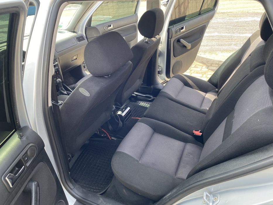 Продам гольф 4 1.6 16v 2001г