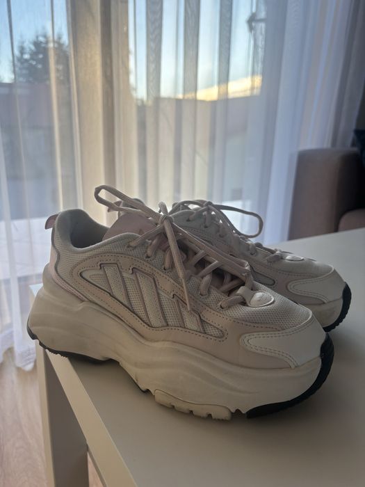 Adidas ozgaia sneakersy