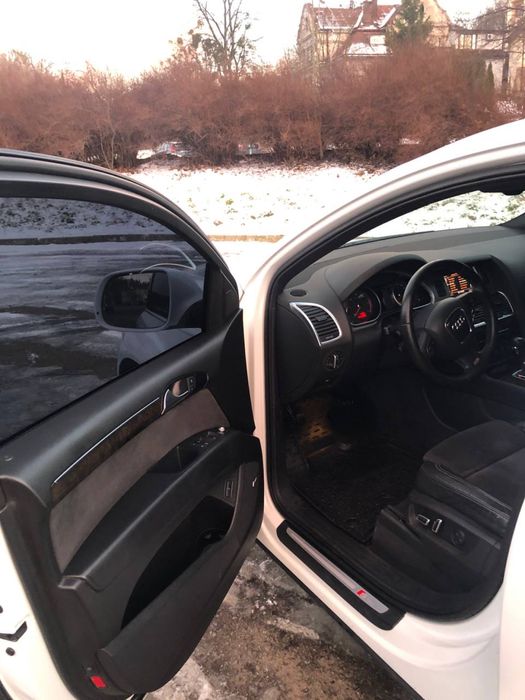 Audi q7 4,2 s line