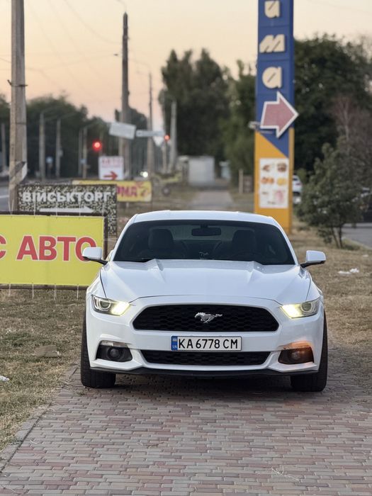 Ford Mustand / 2.3 Turbo