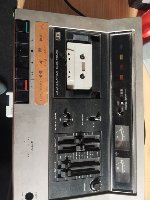 Gravador cassetes Sony TC-137 SD