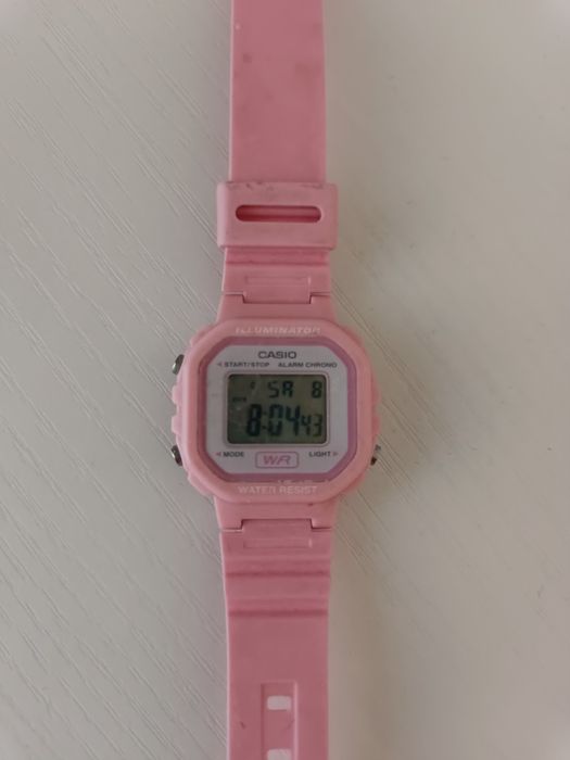 Zegarek Casio dla dziewczynki