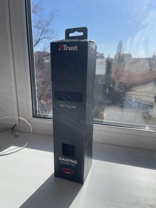 Игровой коврик Trust XXL в идеальном состоянии