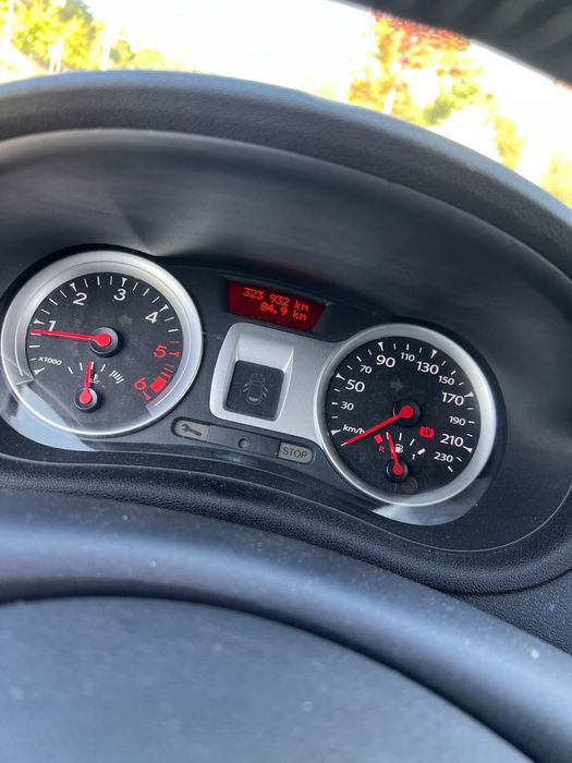 Renault clio 1.5dci — photo 5