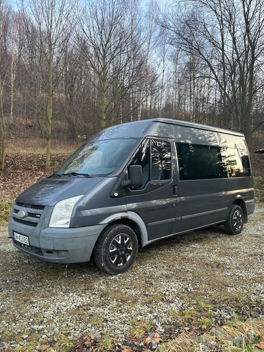 Wywóz starych mebli, gratów, piwnic – szybko i tanio | Bus