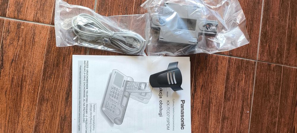 Panasonic KX-TCD735PD cyfrowy tel bezprzewodowy z automatem zgłoszenio