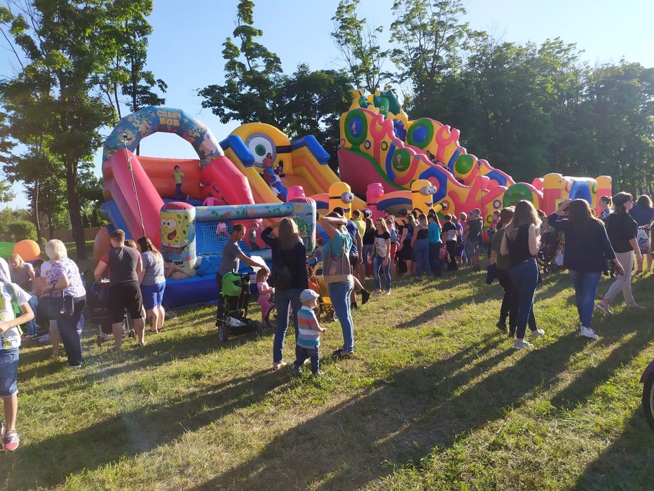 Надувна гірка батут горка оренда. Атракціони прокат солодка вата, тир ...