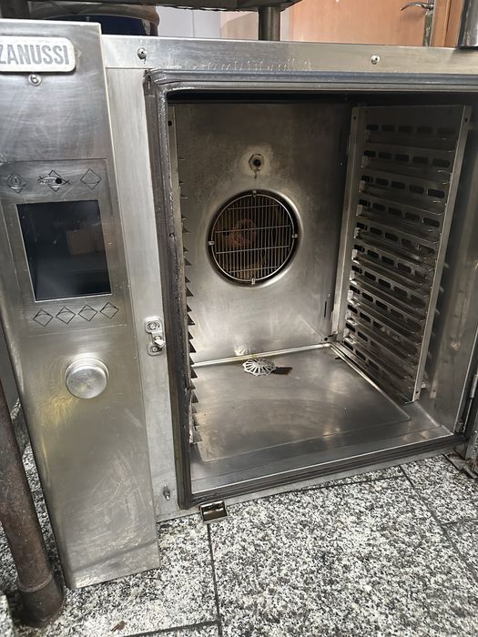 Piec gastronomiczny konwekcyjny  Zanussi
