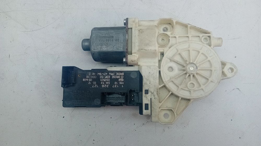 Motor vidro frente direito PEUGEOT 407 (6D_)