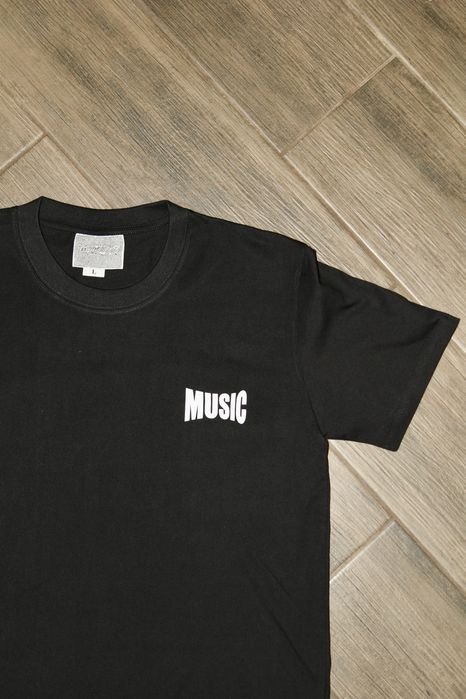 Футболка Music is my only drug/Camel