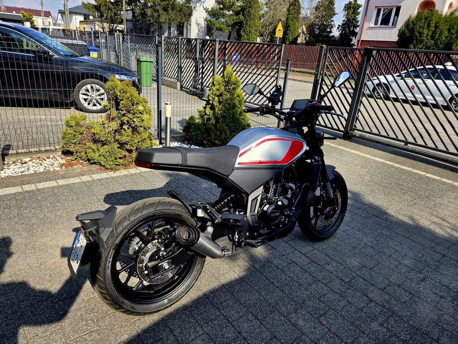 Motobi DL 125 Cafe Racer RS TZR MT01 CB