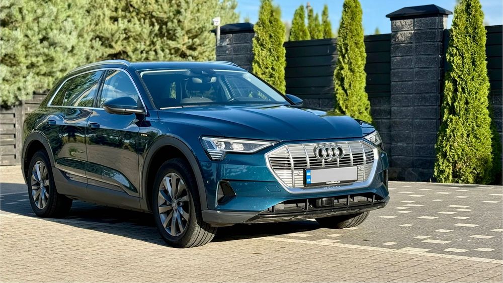 Audi e-tron 2019