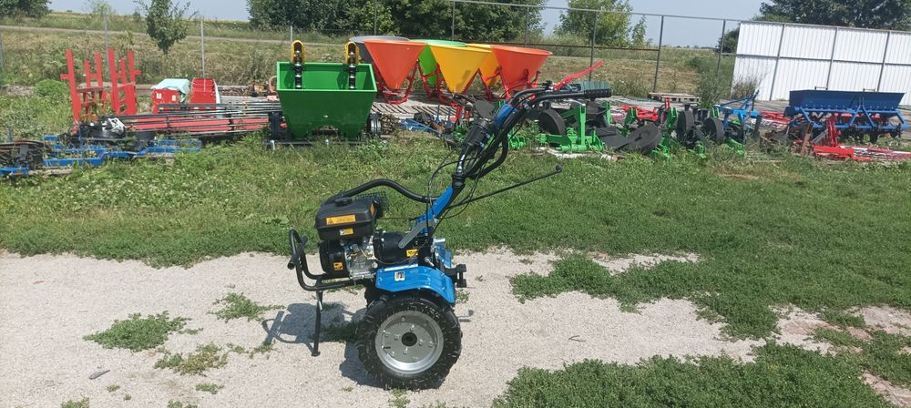 Продам мотоблок ДТЗ 570БН новый