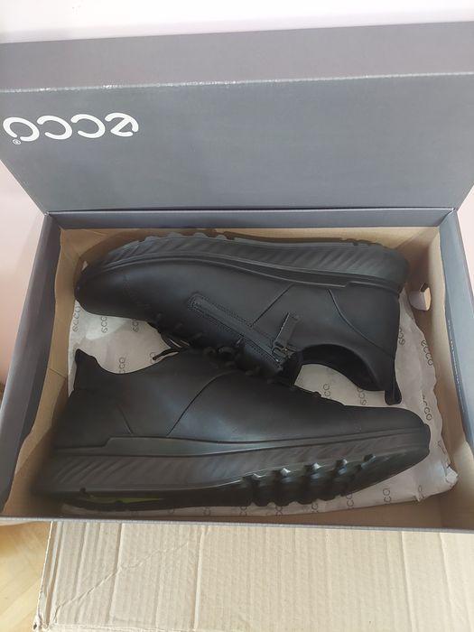 Чоловічі кросівки ECCO ST.1   45-го розміру.