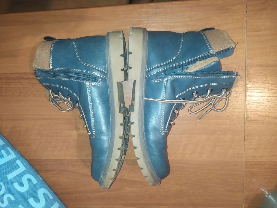 Trapery skórzane Fila rozmiar 36