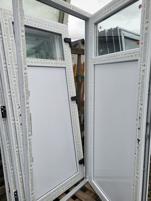 Okna PCV szer 125 x 52 wys